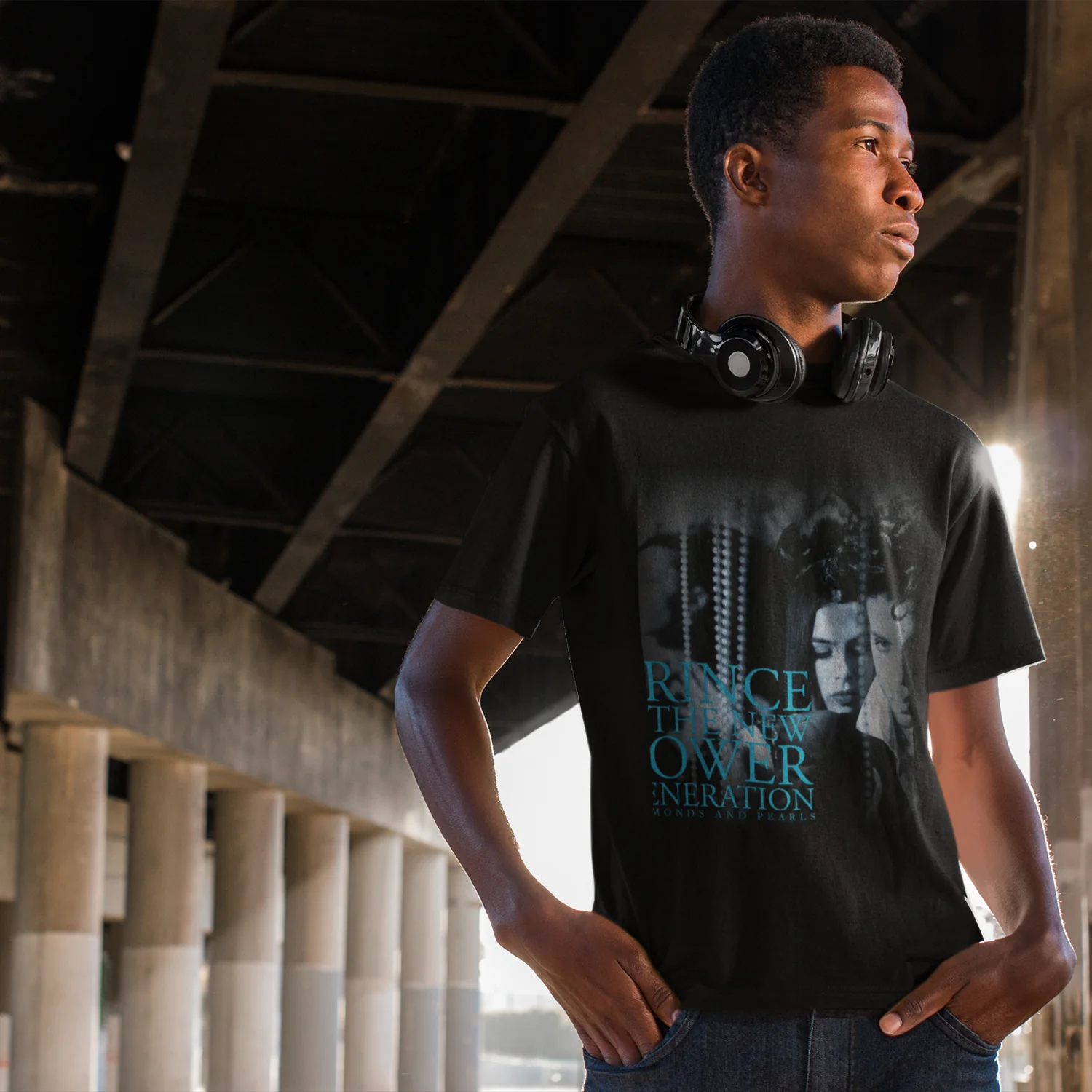 Diamonds And Pearls Cover Tracklist T-Shirt - Image 2